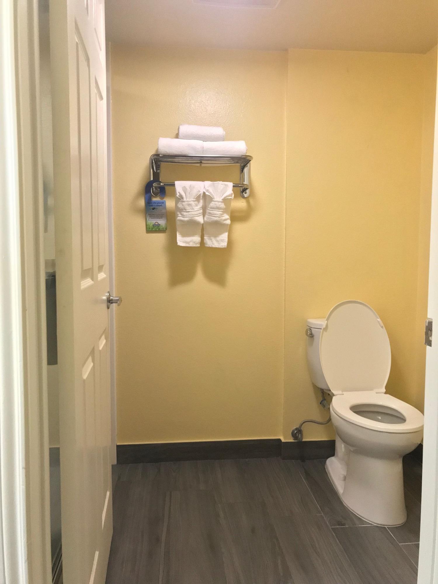 Days Inn By Wyndham San Antonio Airport Extérieur photo